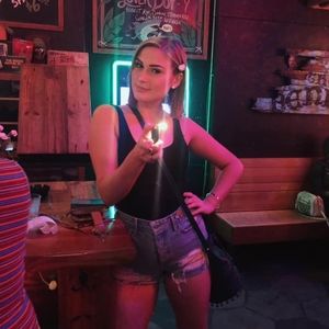 Meet your Posher, Weston